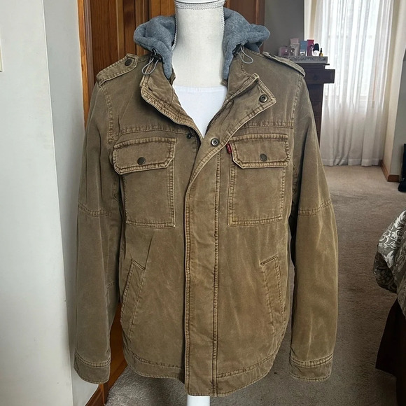 Levi’s Strauss Sherpa Lined Tan Jacket - Picture 2 of 13